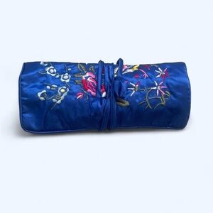 Blue‎ embroidered satin floral travel jewelry roll organizer
